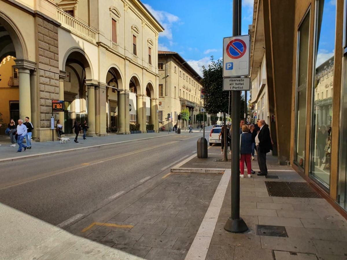 I Portici Hotel - Residenza D'Epoca Arezzo Esterno foto